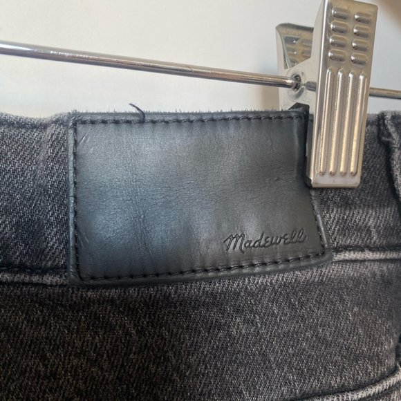 Madewell | The Perfect Vintage Jean in Lunar Wash - Picture 9 of 15